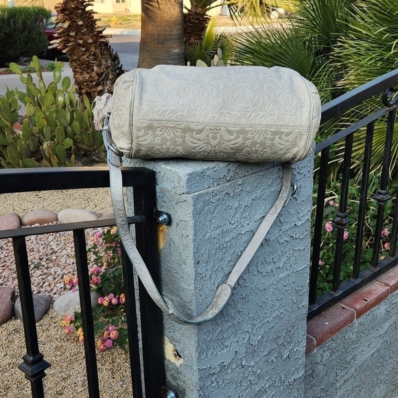 INGE‎ SUPER SOFT LEATHER BAG - Picture 3 of 13